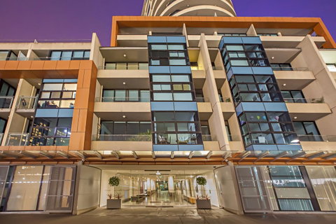 Melbourne Holiday Apartments Flinders Wharf - Accommodation Rockhampton 0