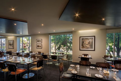 BEST WESTERN PLUS Travel Inn - Accommodation Rockhampton 12