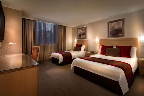 BEST WESTERN PLUS Travel Inn - Accommodation Rockhampton 25