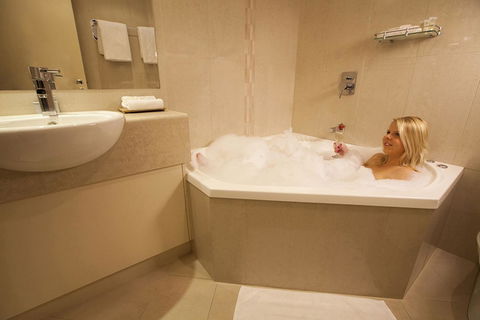 BEST WESTERN PLUS Travel Inn - Accommodation Rockhampton 37