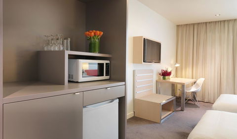 Travelodge Hotel Melbourne Docklands - Accommodation Rockhampton 13