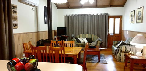 Day Dream Cottage - Accommodation Rockhampton 8