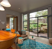 The Love Shack - romantic bungalow - Accommodation Rockhampton