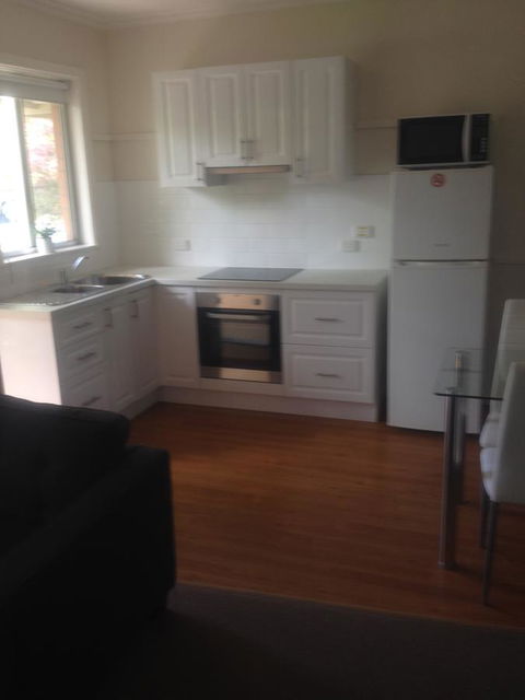 Viewhill Holiday Units - Accommodation Rockhampton 8