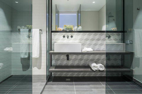 Peppers Docklands - Accommodation Rockhampton 6