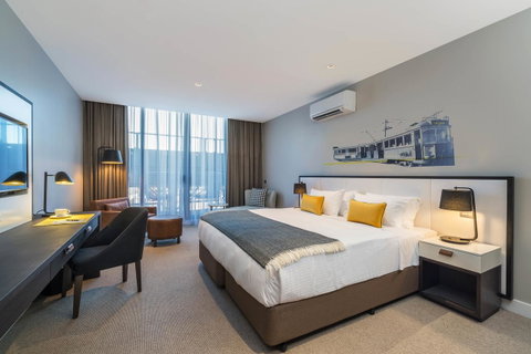 Peppers Docklands - Accommodation Rockhampton 0