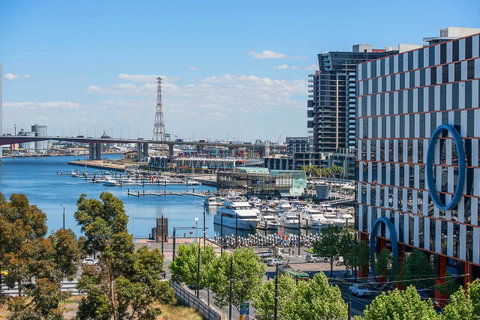 Peppers Docklands - Accommodation Rockhampton 3