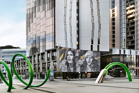 Peppers Docklands - Accommodation Rockhampton 2