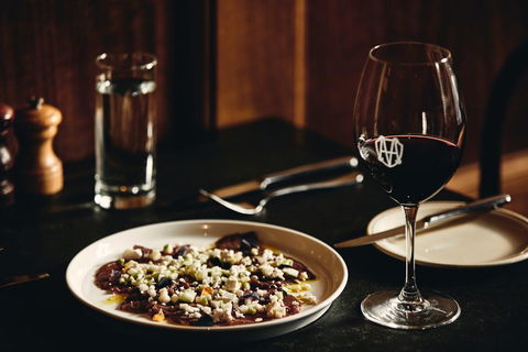 Middle Park Hotel - Accommodation Rockhampton 1