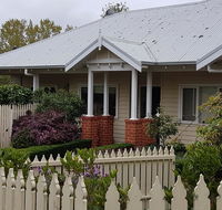 Healesville House - Fig Tree House - Accommodation Rockhampton