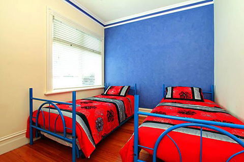 ABC Accommodation - Rosebud - Accommodation Rockhampton 8