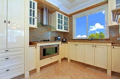 ABC Accommodation - Rosebud - Accommodation Rockhampton 4