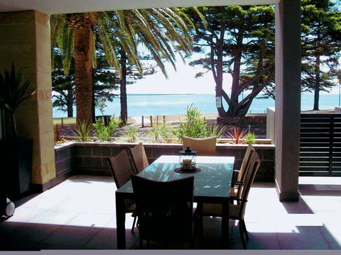 C-Scape Water Front Apartment - Accommodation Rockhampton 0