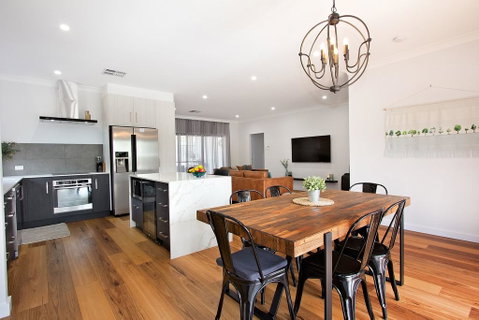 The Clyde Greenock - Accommodation Rockhampton 3