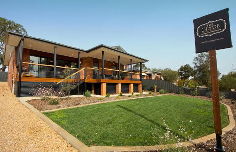 The Clyde Greenock - Accommodation Rockhampton 1