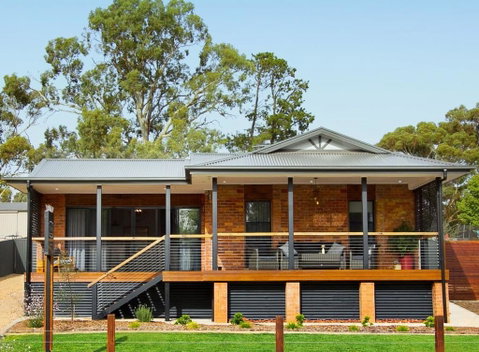 The Clyde Greenock - Accommodation Rockhampton 2