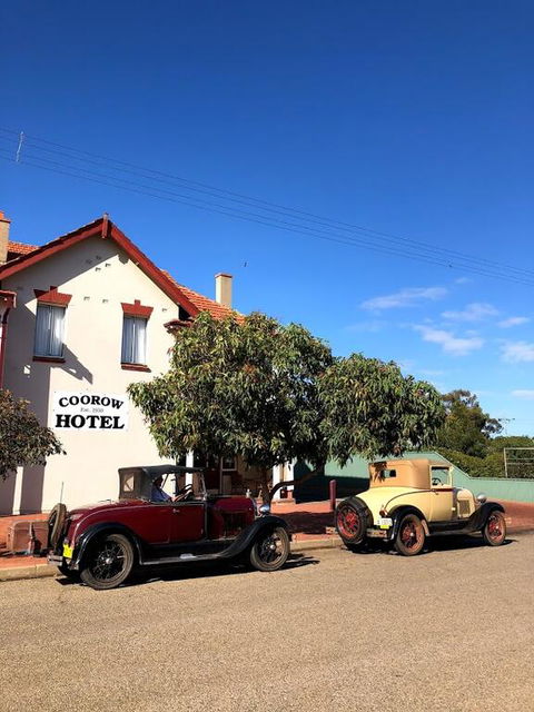 The Coorow Hotel - Accommodation Rockhampton 2