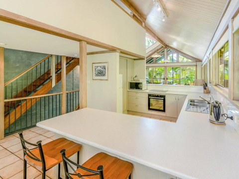 The Crest 2 - At Beautiful Angourie - Accommodation Rockhampton 2