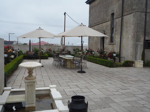 The Customs House B & B - Accommodation Rockhampton 2