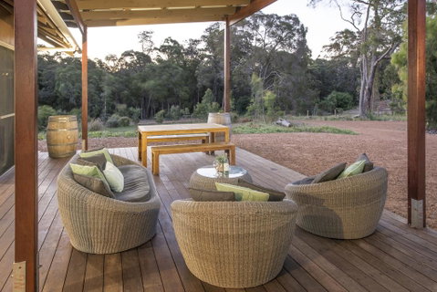 The Deck - Accommodation Rockhampton 1