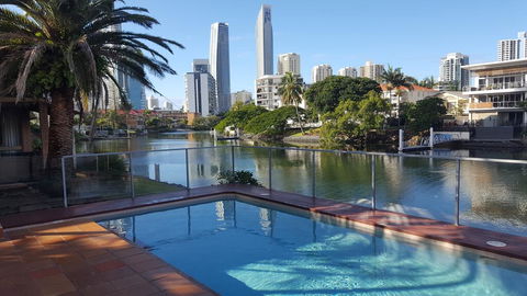 The Emerald Surfers Paradise - Accommodation Rockhampton 0