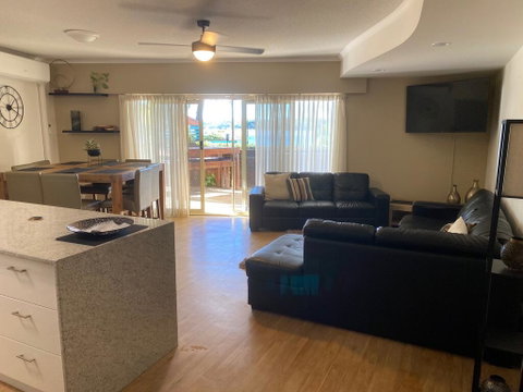 The Esplanade Holiday Apartments - Accommodation Rockhampton 1