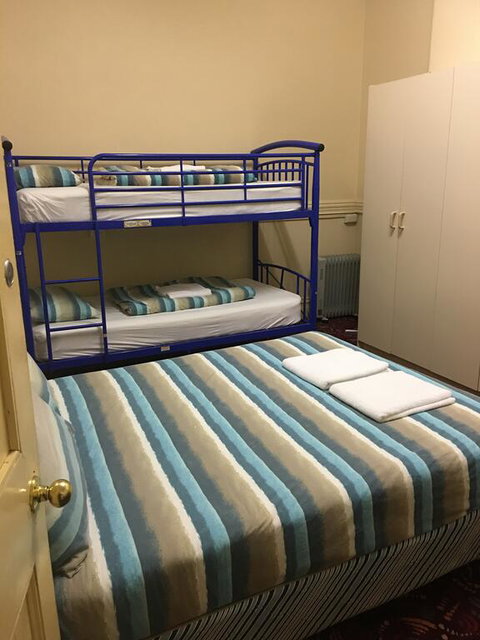 The Formby Hotel - Accommodation Rockhampton 3