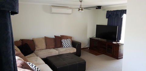 The Golf Getaway - Accommodation Rockhampton 0