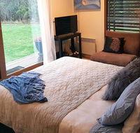 The Gurdies Room with Amazing Sunset Views - Accommodation Rockhampton