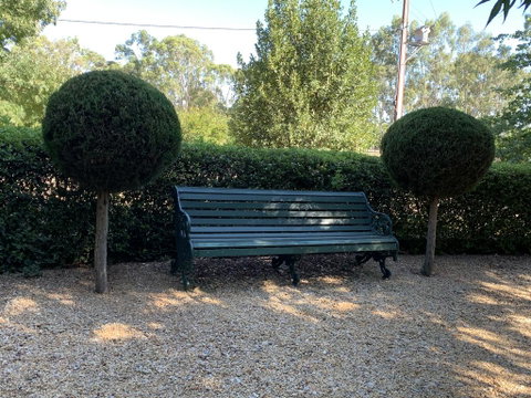 The Heritage Garden - Accommodation Rockhampton 3