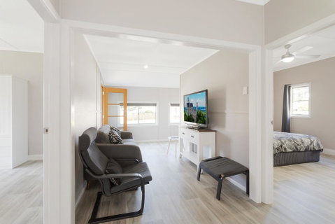 The Inlet Cottage - Accommodation Rockhampton 3