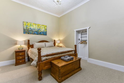The Jazz B&B - Accommodation Rockhampton 3