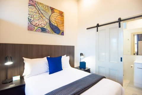 The Mile End Hotel - Accommodation Rockhampton 3