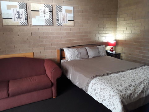 The Moe Motor Inn - Accommodation Rockhampton 2