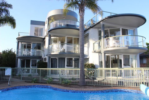 The Palms Apartments - Accommodation Rockhampton 2