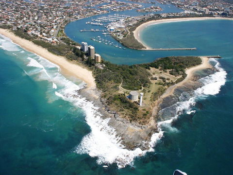 The Penthouse @ Point Cartwright - INSTANT HOTEL WINNER 2019 - Accommodation Rockhampton 2