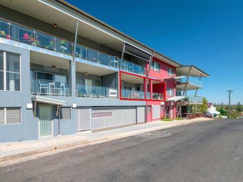 The Pilotage 2 - On Clarence Street - Accommodation Rockhampton 2