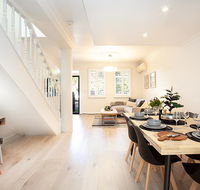 THE RENWICK - Hosted by L'Abode Accommodation - Accommodation Rockhampton