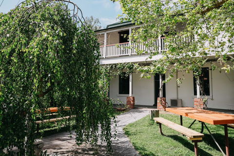The Robin Hood Inn - Accommodation Rockhampton 0