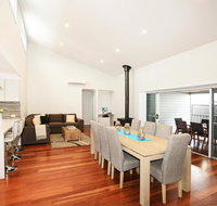 The Sands - Pet Friendly - 3 Min Walk to Beach - Accommodation Rockhampton