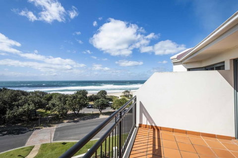 The Sands Unit 10 - Penthouse - Accommodation Rockhampton 2