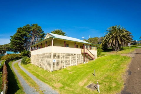 The Seamist Cottage - Accommodation Rockhampton 1