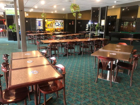 The Sportsman's Hotel - Accommodation Rockhampton 3