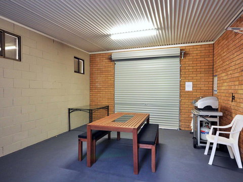 The Studio On The Lake @ Fishing Point, Lake Macquarie - Honestly Put The Line In And Catch Fish - Accommodation Rockhampton 2