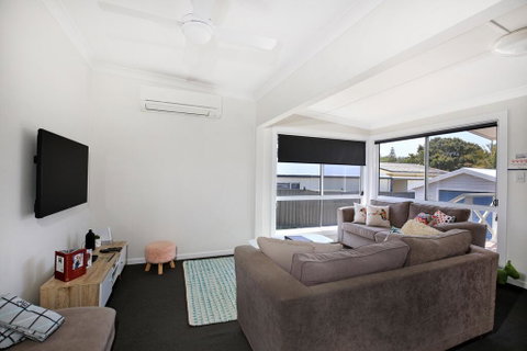 Tilly's Retreat - Pet Friendly - 3 Min Walk To Beach - Accommodation Rockhampton 1