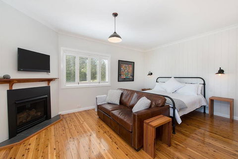 Toms Cottage - Wilgowrah -A Country Escape - Accommodation Rockhampton 1