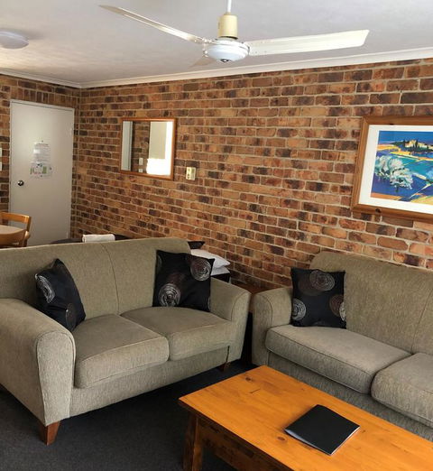 Toowong Villas - Accommodation Rockhampton 3