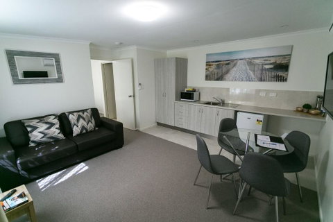 Top Spot Motel - Accommodation Rockhampton 3