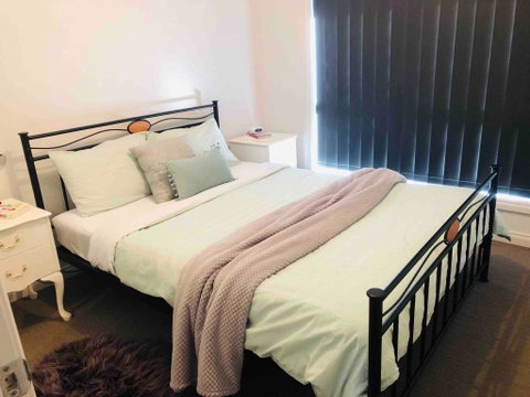 Tranquil,Family,Pet Friendly,Free WiFi&Breakfast! - Accommodation Rockhampton 0