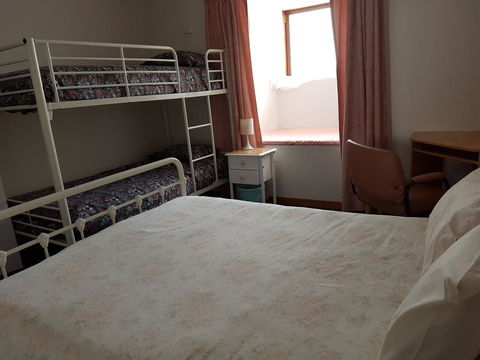 Traplins Accomodation - Accommodation Rockhampton 2